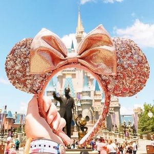 Disney Parks Rose Gold Minnie Mouse Ears